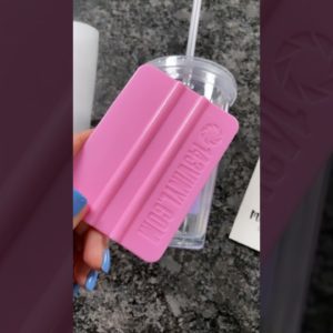 ❤️ How to Make a Decal for a Tumbler | Valentine Day Vinyl Crafts