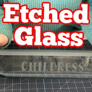 How to Etch Glass with Cricut and Vinyl | DIY Cricut Christmas Gift Idea