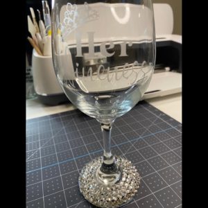 How to engrave wine glass made with Cricut stencil and Armor Etch etching cream & rhinestones.