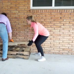 Grab an old pallet for this brilliant patio idea!