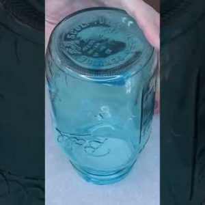 Pour glue and food coloring into a mason jar...GORGEOUS! #shorts