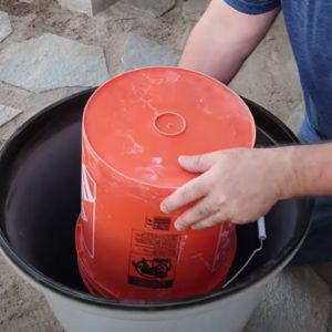 Stick a bucket in a Walmart pot for this brilliant outdoor hack!