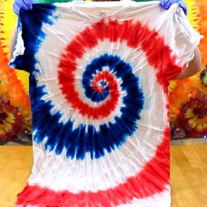 How to Tie Dye a 4th of July Spiral Shirt