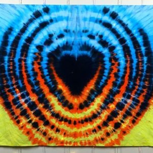 How to Tie Dye a Heart WIG WAG Tapestry - Step by Step for Beginners