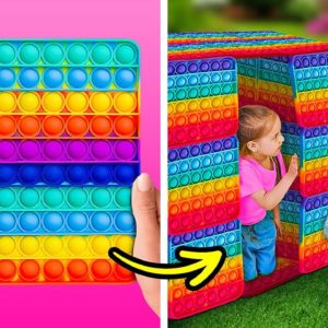 POP IT PLAYHOUSE | Cute Hacks For Clever Parents And Cardboard Crafts