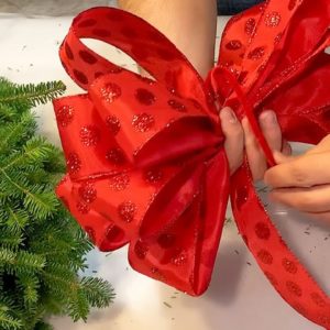 The most copied Christmas wreath ideas EVER! (Save these!)