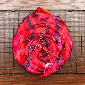 Tie-dye Blooming Starflower pattern : DIY Tie-Dye Tapestry