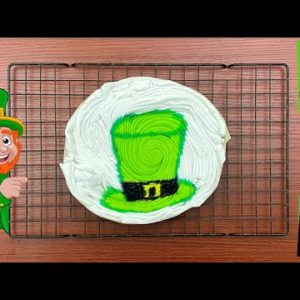 Tie-dye pattern : Leprechaun Hat | St. Patrick's Day DIY