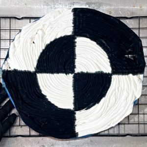 How to Tie Dye | Pattern #570 | Monochrome Switch-A-Roo Spiral (BONUS TIP - KEEPING THE WHITE WHITE)