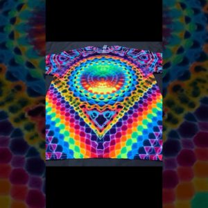 Mind-Blowing Tie Dye!🤯#shorts #tiedye #sacredgeometryart #youtubeshorts