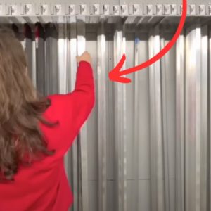 Everyone's rushing to Home Depot after seeing this GENIUS new aluminum Christmas idea!